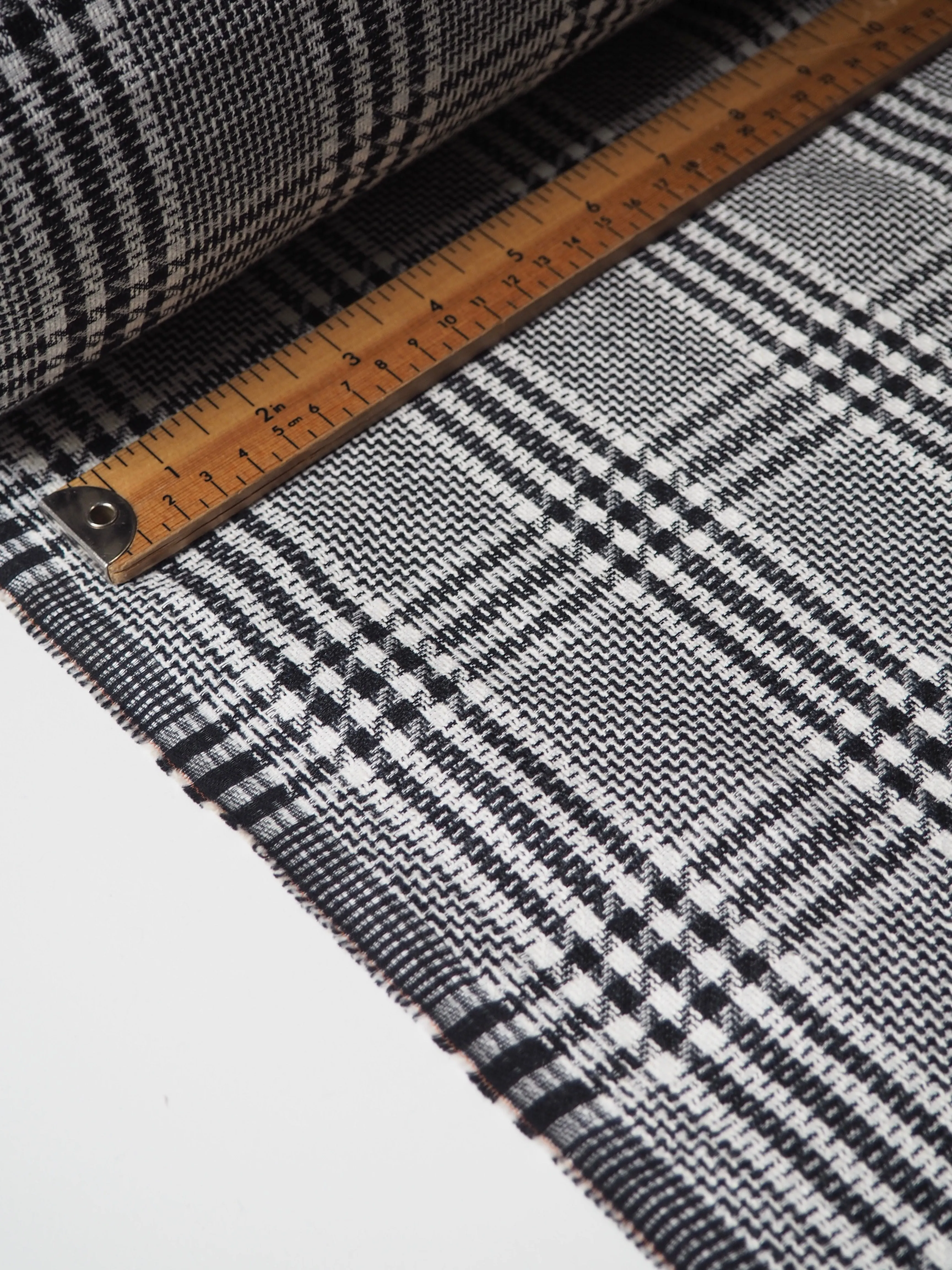 B W Check Linen/Cotton Jacquard